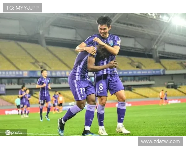 塞维利亚财政危机持续发酵，对球队引援及赛季稳定性造成影响